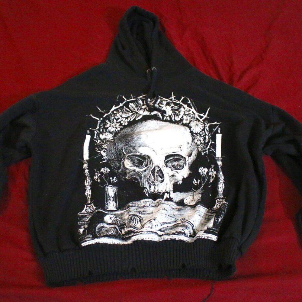WIDOW Memento Mori Skull Hoodie